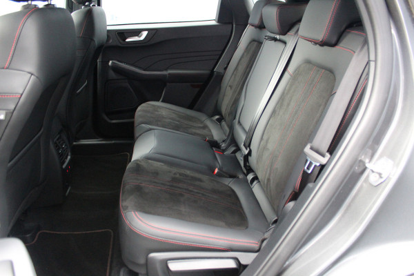 Ford Kuga 2.5-243pk PHEV ST-Line X. Trekgewicht 2.100kg ! Nieuw Model ! Van €. 54.937,- voor €. 43.735,- ! Trekgewicht van 2.100kg ! Ford Kuga 2.5-243pk PHEV ST-Line X. Trekgewicht 2.100kg ! Nieuw Model ! Van €. 54.937,- voor €. 43.735,- ! Trekgewicht van 2.100kg !