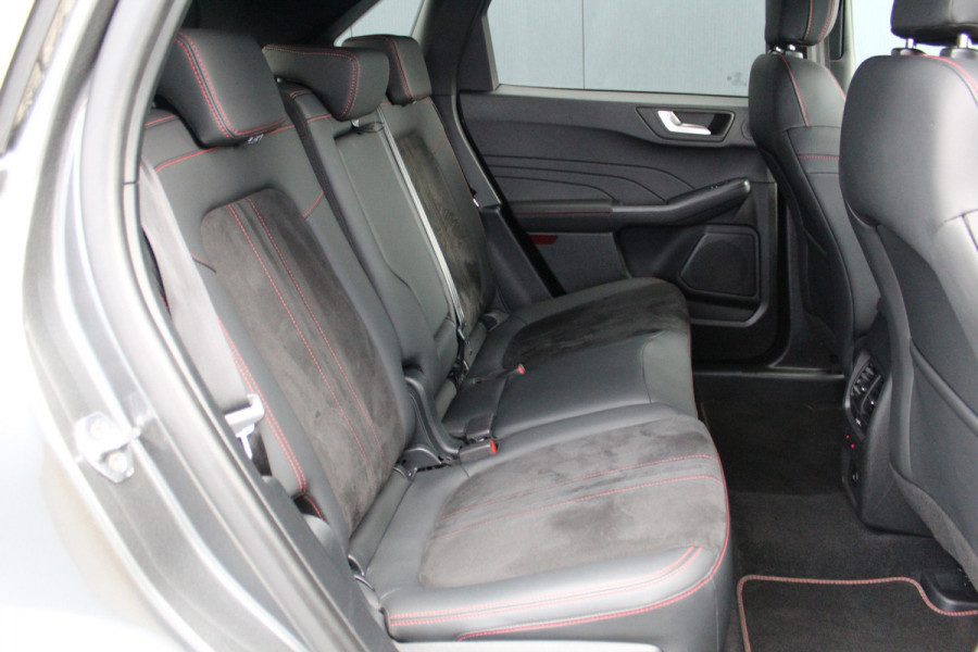 Ford Kuga 2.5-243pk PHEV ST-Line X. Trekgewicht 2.100kg ! Nieuw Model ! Van €. 54.937,- voor €. 43.735,- ! Trekgewicht van 2.100kg ! Ford Kuga 2.5-243pk PHEV ST-Line X. Trekgewicht 2.100kg ! Nieuw Model ! Van €. 54.937,- voor €. 43.735,- ! Trekgewicht van 2.100kg !