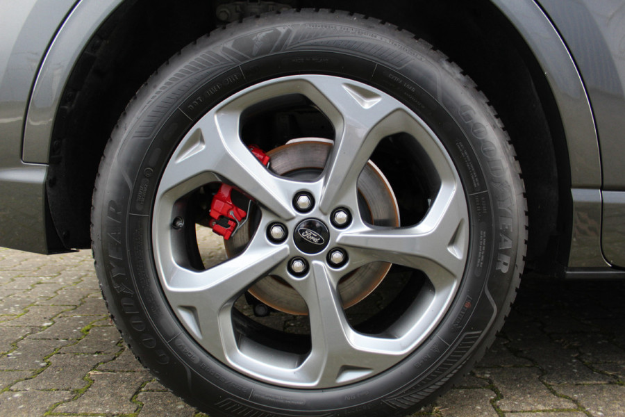 Ford Kuga 2.5-243pk PHEV ST-Line X. Trekgewicht 2.100kg ! Nieuw Model ! Van €. 54.937,- voor €. 43.735,- ! Trekgewicht van 2.100kg ! Ford Kuga 2.5-243pk PHEV ST-Line X. Trekgewicht 2.100kg ! Nieuw Model ! Van €. 54.937,- voor €. 43.735,- ! Trekgewicht van 2.100kg !