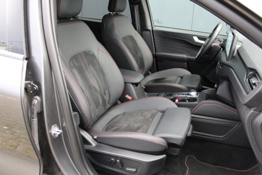 Ford Kuga 2.5-243pk PHEV ST-Line X. Trekgewicht 2.100kg ! Nieuw Model ! Van €. 54.937,- voor €. 43.735,- ! Trekgewicht van 2.100kg ! Ford Kuga 2.5-243pk PHEV ST-Line X. Trekgewicht 2.100kg ! Nieuw Model ! Van €. 54.937,- voor €. 43.735,- ! Trekgewicht van 2.100kg !