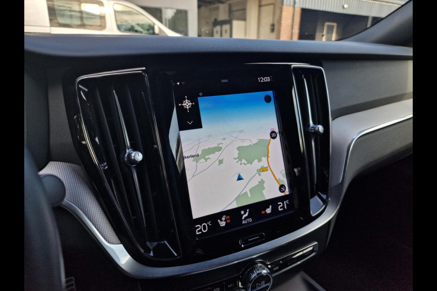 Volvo S60 2.0 B3 R-Design|Trekhaak|19-inch|Memory-stoelen|digi-dash|LED-koplampen| Volvo S60 2.0 B3 R-Design|Trekhaak|19-inch|Memory-stoelen|digi-dash|LED-koplampen|
