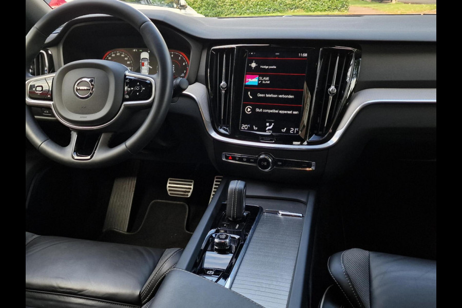 Volvo S60 2.0 B3 R-Design|Trekhaak|19-inch|Memory-stoelen|digi-dash|LED-koplampen| Volvo S60 2.0 B3 R-Design|Trekhaak|19-inch|Memory-stoelen|digi-dash|LED-koplampen|