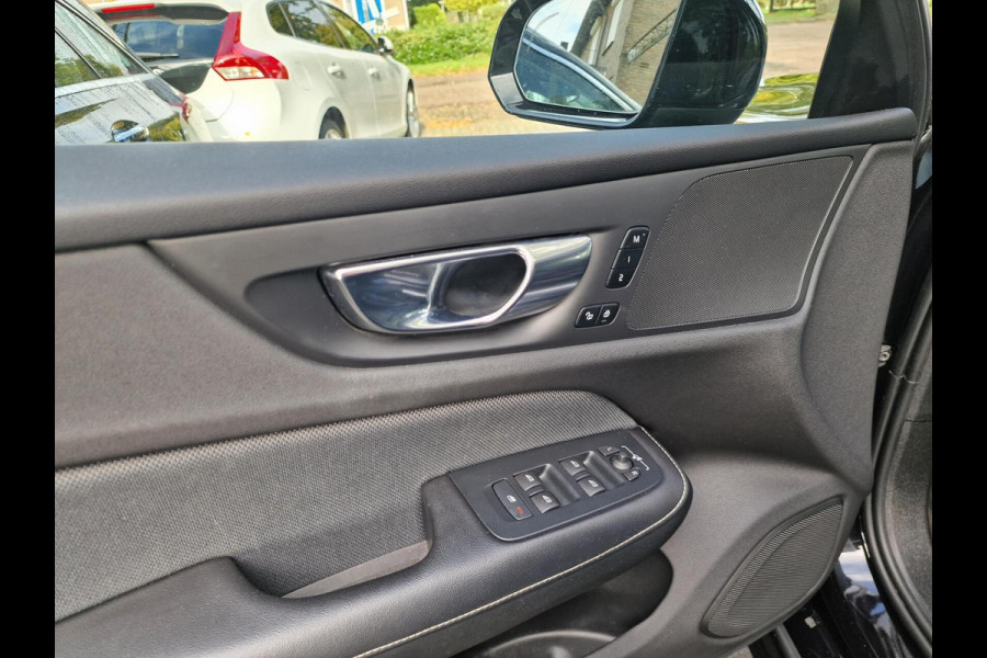 Volvo S60 2.0 B3 R-Design|Trekhaak|19-inch|Memory-stoelen|digi-dash|LED-koplampen| Volvo S60 2.0 B3 R-Design|Trekhaak|19-inch|Memory-stoelen|digi-dash|LED-koplampen|