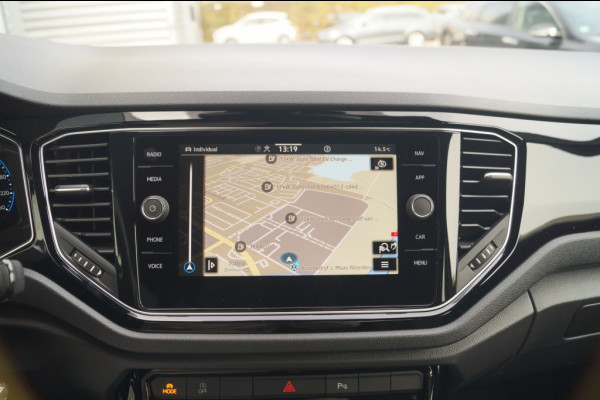 Volkswagen T-Roc 1.5 TSI 150pk DSG Sport Black Style -LED-DIGI-ECC- Volkswagen T-Roc 1.5 TSI 150pk DSG Sport Black Style -LED-DIGI-ECC-