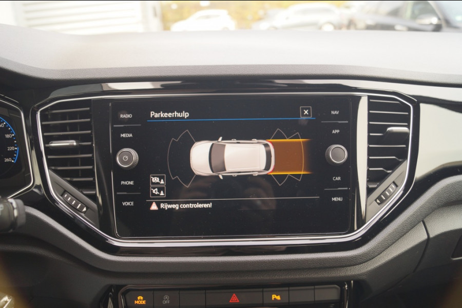 Volkswagen T-Roc 1.5 TSI 150pk DSG Sport Black Style -LED-DIGI-ECC- Volkswagen T-Roc 1.5 TSI 150pk DSG Sport Black Style -LED-DIGI-ECC-