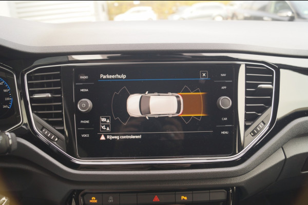 Volkswagen T-Roc 1.5 TSI 150pk DSG Sport Black Style -LED-DIGI-ECC- Volkswagen T-Roc 1.5 TSI 150pk DSG Sport Black Style -LED-DIGI-ECC-