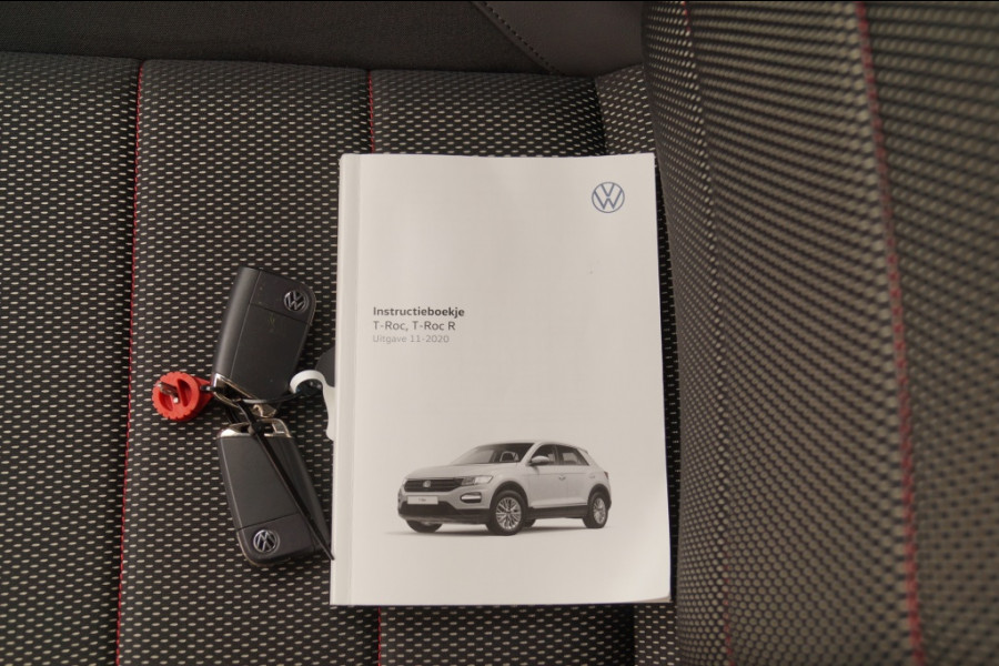 Volkswagen T-Roc 1.5 TSI 150pk DSG Sport Black Style -LED-DIGI-ECC- Volkswagen T-Roc 1.5 TSI 150pk DSG Sport Black Style -LED-DIGI-ECC-
