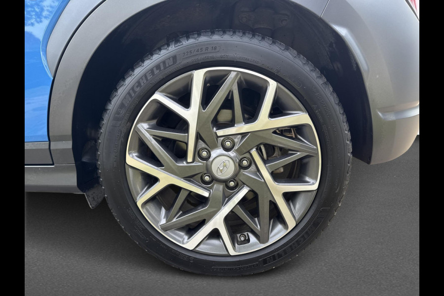 Hyundai Kona 1.6 GDI HEV Premium Sky