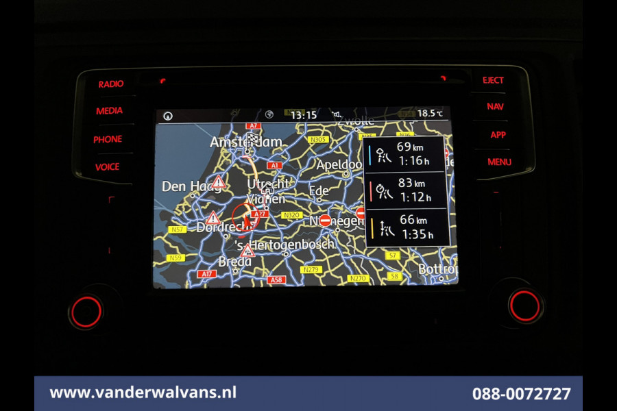 Volkswagen Transporter 2.0 TDI L2H1 Euro6 Airco | Navigatie | Apple Carplay | Android Auto | Cruisecontrol Trekhaak, Sidebars, LM velgen, Bijrijdersbank