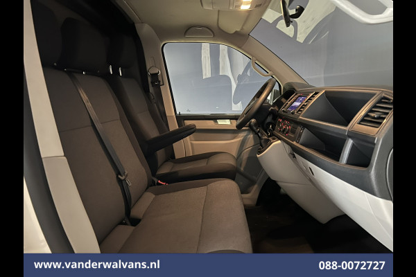 Volkswagen Transporter 2.0 TDI L2H1 Euro6 Airco | Navigatie | Apple Carplay | Android Auto | Cruisecontrol Trekhaak, Sidebars, LM velgen, Bijrijdersbank