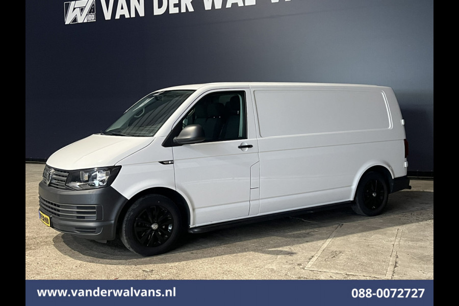 Volkswagen Transporter 2.0 TDI L2H1 Euro6 Airco | Navigatie | Apple Carplay | Android Auto | Cruisecontrol Trekhaak, Sidebars, LM velgen, Bijrijdersbank
