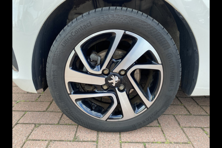 Peugeot 108 1.0 e-VTi Allure Pack City Style 5-drs. CAMERA/CARPLAY/CLIMA/DAB/LIMITER/15INCH Peugeot 108 1.0 e-VTi Allure Pack City Style 5-drs. CAMERA/CARPLAY/CLIMA/DAB/LIMITER/15INCH