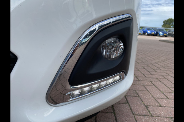 Peugeot 108 1.0 e-VTi Allure Pack City Style 5-drs. CAMERA/CARPLAY/CLIMA/DAB/LIMITER/15INCH Peugeot 108 1.0 e-VTi Allure Pack City Style 5-drs. CAMERA/CARPLAY/CLIMA/DAB/LIMITER/15INCH