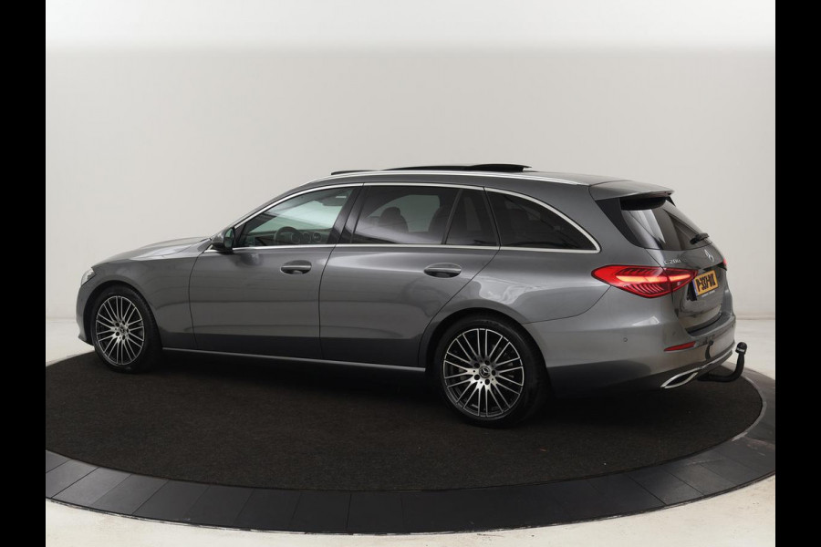 Mercedes-Benz C-Klasse 200 Launch Edition Luxury Line | Panoramadak | Trekhaak | Leder | Stoelverwarming | Carplay | Camera | Sfeerverlichting | Navigatie | 18'' | Getint glas Mercedes-Benz C-Klasse 200 Launch Edition Luxury Line | Panoramadak | Trekhaak | Leder | Stoelverwarming | Carplay | Camera | Sfeerverlichting | Navigatie | 18'' | Getint glas