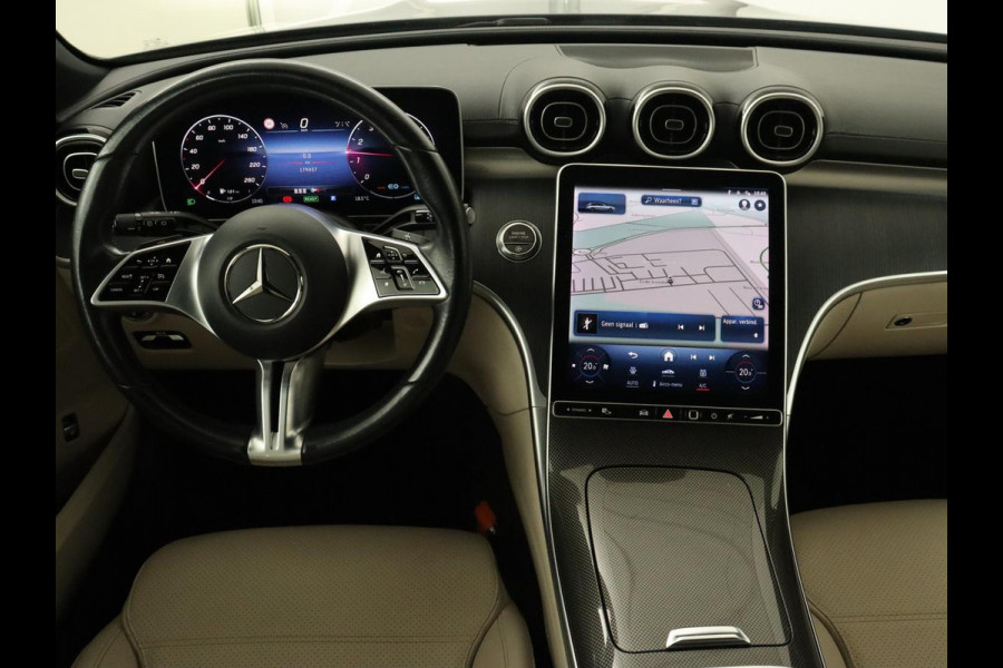 Mercedes-Benz C-Klasse 200 Launch Edition Luxury Line | Panoramadak | Trekhaak | Leder | Stoelverwarming | Carplay | Camera | Sfeerverlichting | Navigatie | 18'' | Getint glas Mercedes-Benz C-Klasse 200 Launch Edition Luxury Line | Panoramadak | Trekhaak | Leder | Stoelverwarming | Carplay | Camera | Sfeerverlichting | Navigatie | 18'' | Getint glas