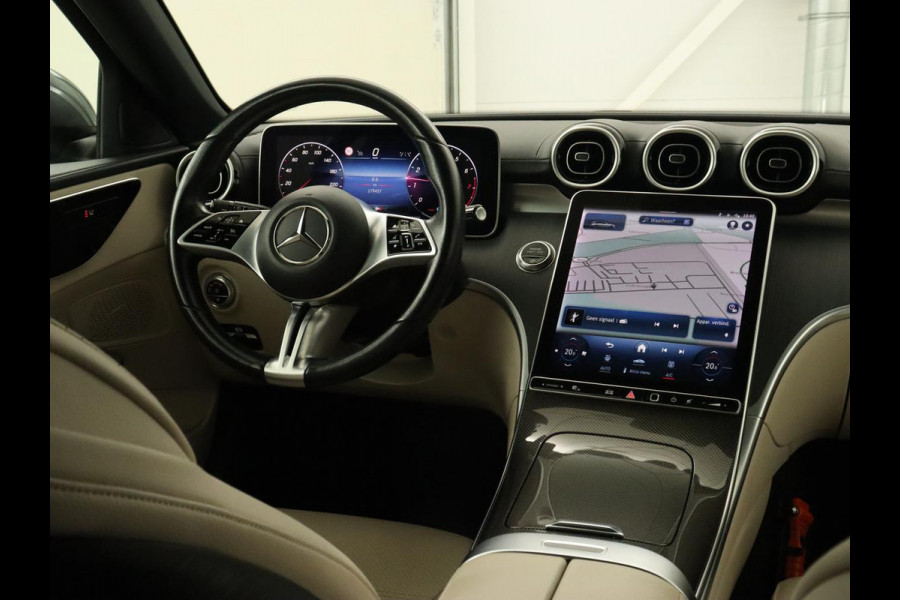 Mercedes-Benz C-Klasse 200 Launch Edition Luxury Line | Panoramadak | Trekhaak | Leder | Stoelverwarming | Carplay | Camera | Sfeerverlichting | Navigatie | 18'' | Getint glas Mercedes-Benz C-Klasse 200 Launch Edition Luxury Line | Panoramadak | Trekhaak | Leder | Stoelverwarming | Carplay | Camera | Sfeerverlichting | Navigatie | 18'' | Getint glas