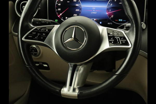 Mercedes-Benz C-Klasse 200 Launch Edition Luxury Line | Panoramadak | Trekhaak | Leder | Stoelverwarming | Carplay | Camera | Sfeerverlichting | Navigatie | 18'' | Getint glas Mercedes-Benz C-Klasse 200 Launch Edition Luxury Line | Panoramadak | Trekhaak | Leder | Stoelverwarming | Carplay | Camera | Sfeerverlichting | Navigatie | 18'' | Getint glas