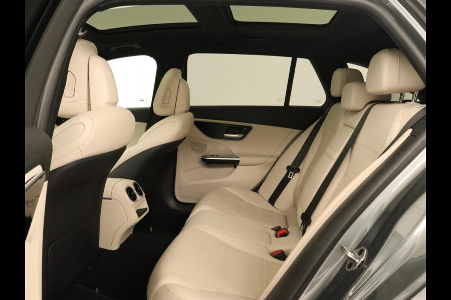 Mercedes-Benz C-Klasse 200 Launch Edition Luxury Line | Panoramadak | Trekhaak | Leder | Stoelverwarming | Carplay | Camera | Sfeerverlichting | Navigatie | 18'' | Getint glas Mercedes-Benz C-Klasse 200 Launch Edition Luxury Line | Panoramadak | Trekhaak | Leder | Stoelverwarming | Carplay | Camera | Sfeerverlichting | Navigatie | 18'' | Getint glas