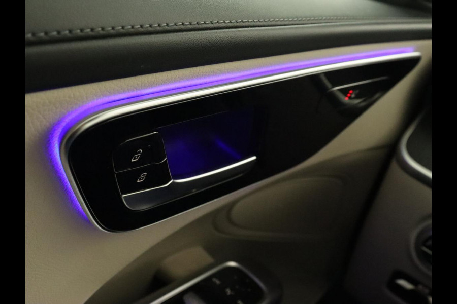 Mercedes-Benz C-Klasse 200 Launch Edition Luxury Line | Panoramadak | Trekhaak | Leder | Stoelverwarming | Carplay | Camera | Sfeerverlichting | Navigatie | 18'' | Getint glas Mercedes-Benz C-Klasse 200 Launch Edition Luxury Line | Panoramadak | Trekhaak | Leder | Stoelverwarming | Carplay | Camera | Sfeerverlichting | Navigatie | 18'' | Getint glas