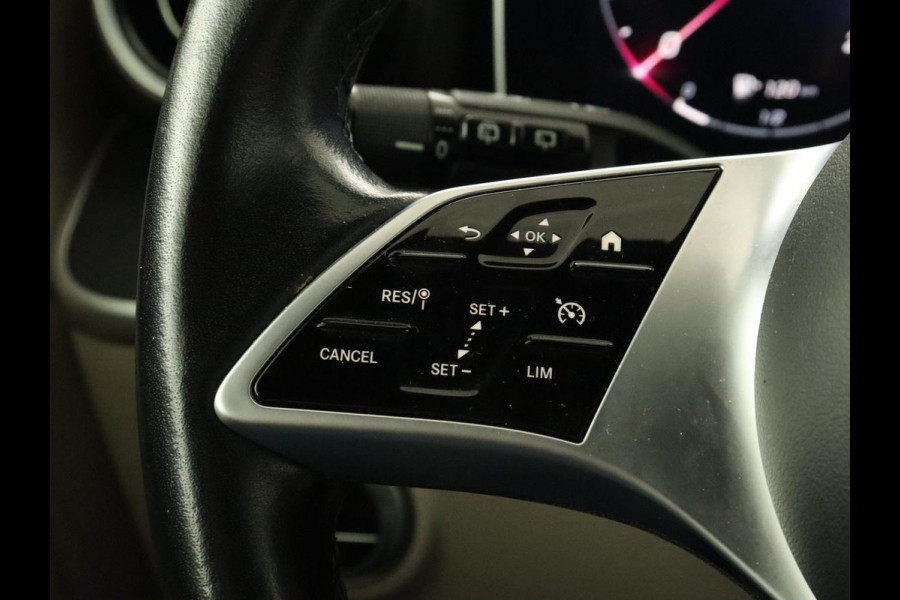 Mercedes-Benz C-Klasse 200 Launch Edition Luxury Line | Panoramadak | Trekhaak | Leder | Stoelverwarming | Carplay | Camera | Sfeerverlichting | Navigatie | 18'' | Getint glas Mercedes-Benz C-Klasse 200 Launch Edition Luxury Line | Panoramadak | Trekhaak | Leder | Stoelverwarming | Carplay | Camera | Sfeerverlichting | Navigatie | 18'' | Getint glas