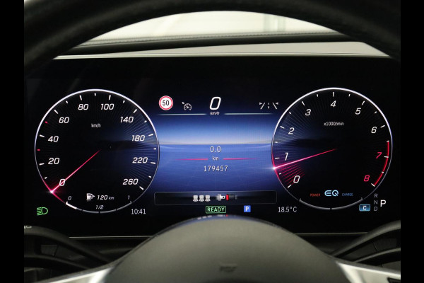 Mercedes-Benz C-Klasse 200 Launch Edition Luxury Line | Panoramadak | Trekhaak | Leder | Stoelverwarming | Carplay | Camera | Sfeerverlichting | Navigatie | 18'' | Getint glas Mercedes-Benz C-Klasse 200 Launch Edition Luxury Line | Panoramadak | Trekhaak | Leder | Stoelverwarming | Carplay | Camera | Sfeerverlichting | Navigatie | 18'' | Getint glas