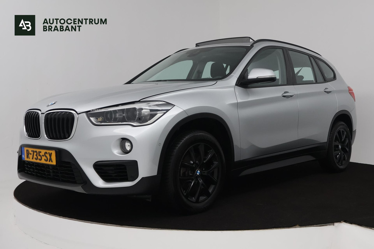 BMW X1 SDrive18i (PANORAMADAK, TREKHAAK, STOELVERWARMING, NAVIGATIE, DEALER ONDERHOUDEN) BMW X1 SDrive18i (PANORAMADAK, TREKHAAK, STOELVERWARMING, NAVIGATIE, DEALER ONDERHOUDEN)