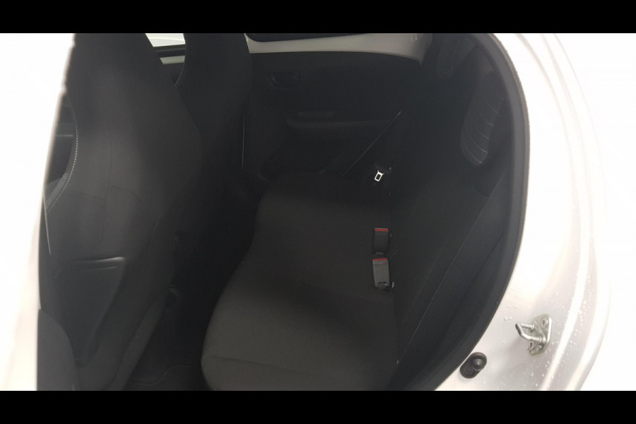 Peugeot 108 1.0 e-VTi Active Airco | Bluetooth | Privacy Glass | 5 Deurs Peugeot 108 1.0 e-VTi Active Airco | Bluetooth | Privacy Glass | 5 Deurs