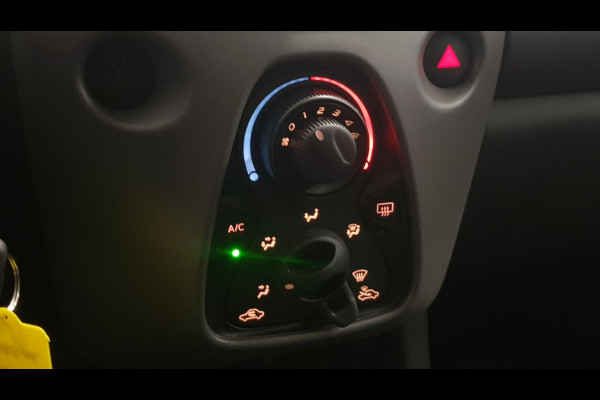 Peugeot 108 1.0 e-VTi Active Airco | Bluetooth | Privacy Glass | 5 Deurs Peugeot 108 1.0 e-VTi Active Airco | Bluetooth | Privacy Glass | 5 Deurs