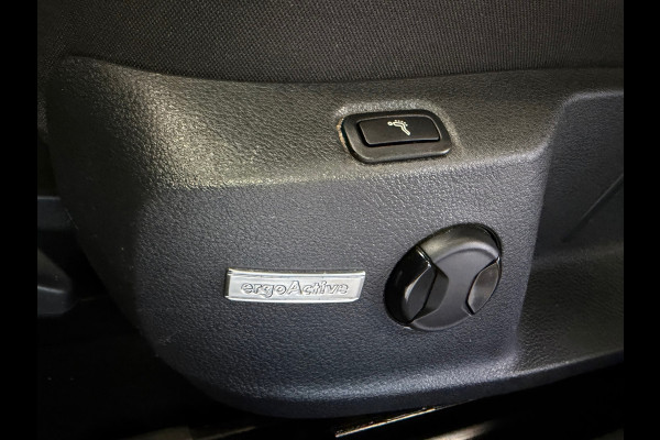 Volkswagen Golf 1.4 TSI Business DSG PANORAMADAK ACC NAVIGATIE ERGO ACTIVE PDC AIRCO CRUISE STOELVERWARMING KEYLESS-GO