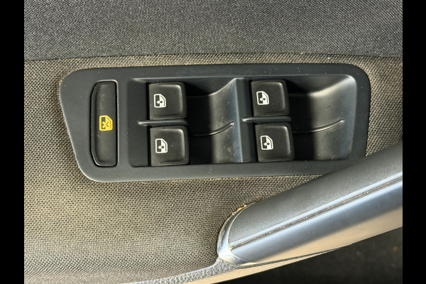 Volkswagen Golf 1.4 TSI Business DSG PANORAMADAK ACC NAVIGATIE ERGO ACTIVE PDC AIRCO CRUISE STOELVERWARMING KEYLESS-GO