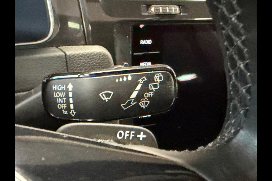 Volkswagen Golf 1.4 TSI Business DSG PANORAMADAK ACC NAVIGATIE ERGO ACTIVE PDC AIRCO CRUISE STOELVERWARMING KEYLESS-GO