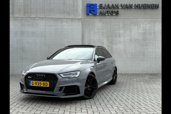 Audi A3 Sportback 2.5TFSI Quattro RS3 Facelift 400pk S-Tronic|Geen OPF|Nardo Grey|Keramisch|Virtual Cockpit|Panoramadak|LED Matrix Audi A3 Sportback 2.5TFSI Quattro RS3 Facelift 400pk S-Tronic|Geen OPF|Nardo Grey|Keramisch|Virtual Cockpit|Panoramadak|LED Matrix