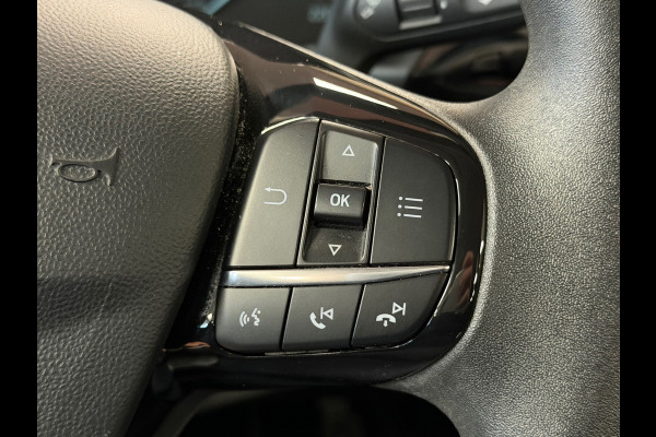 Ford Fiesta 1.1 Trend CAMERA APPLE CARPLAY STOELVERWARMING PDC AIRCO CRUISE Ford Fiesta 1.1 Trend CAMERA APPLE CARPLAY STOELVERWARMING PDC AIRCO CRUISE