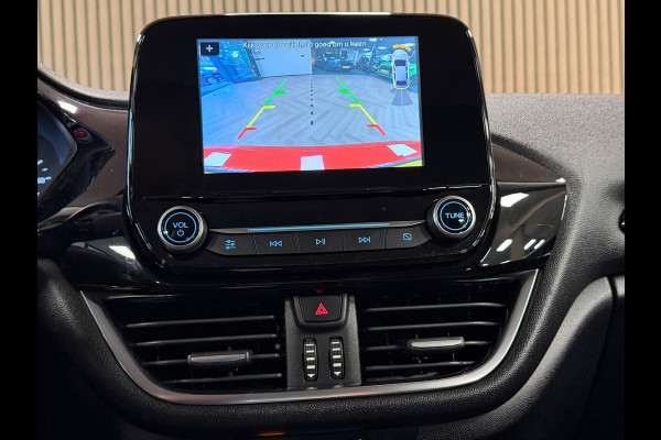 Ford Fiesta 1.1 Trend CAMERA APPLE CARPLAY STOELVERWARMING PDC AIRCO CRUISE Ford Fiesta 1.1 Trend CAMERA APPLE CARPLAY STOELVERWARMING PDC AIRCO CRUISE