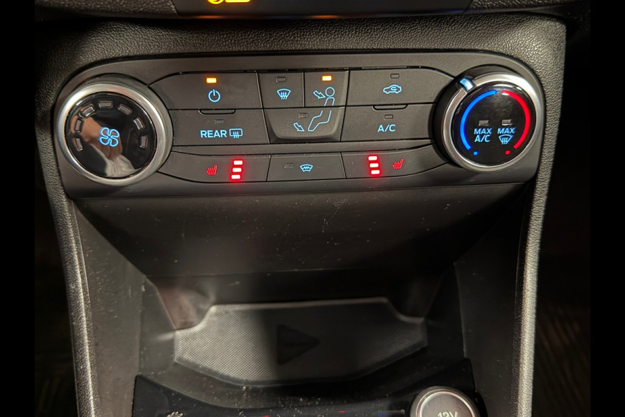 Ford Fiesta 1.1 Trend CAMERA APPLE CARPLAY STOELVERWARMING PDC AIRCO CRUISE Ford Fiesta 1.1 Trend CAMERA APPLE CARPLAY STOELVERWARMING PDC AIRCO CRUISE