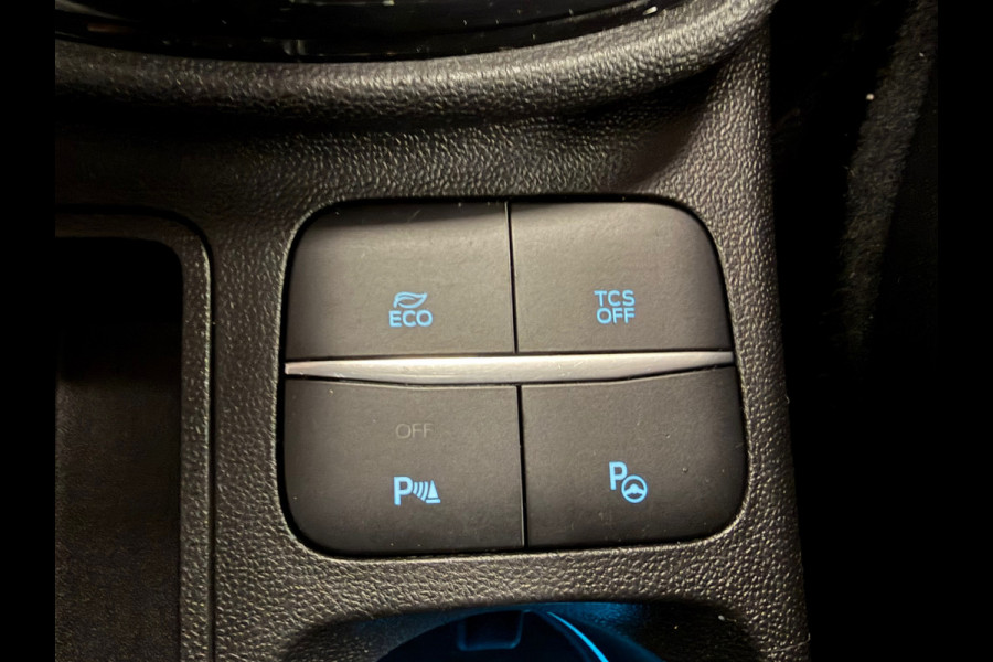 Ford Fiesta 1.1 Trend CAMERA APPLE CARPLAY STOELVERWARMING PDC AIRCO CRUISE Ford Fiesta 1.1 Trend CAMERA APPLE CARPLAY STOELVERWARMING PDC AIRCO CRUISE