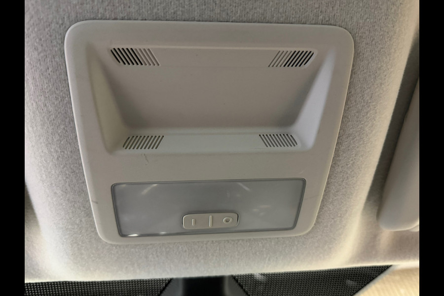 Ford Fiesta 1.1 Trend CAMERA APPLE CARPLAY STOELVERWARMING PDC AIRCO CRUISE Ford Fiesta 1.1 Trend CAMERA APPLE CARPLAY STOELVERWARMING PDC AIRCO CRUISE