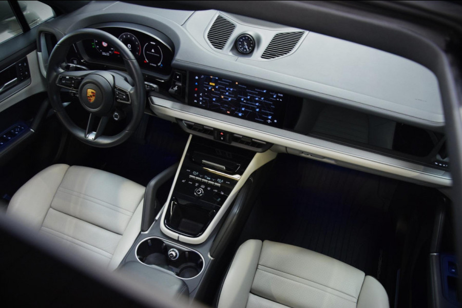 Porsche Cayenne 3.0 E-Hybrid Panoramadak|Nw.Model|Bose|Org.NL|Lane-Ass|360 view| Porsche Cayenne 3.0 E-Hybrid Panoramadak|Nw.Model|Bose|Org.NL|Lane-Ass|360 view|
