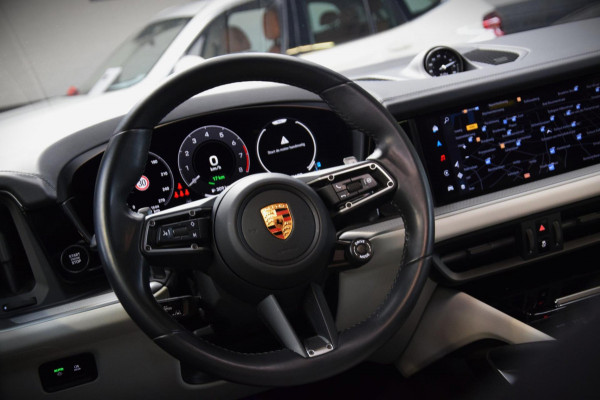 Porsche Cayenne 3.0 E-Hybrid Panoramadak|Nw.Model|Bose|Org.NL|Lane-Ass|360 view| Porsche Cayenne 3.0 E-Hybrid Panoramadak|Nw.Model|Bose|Org.NL|Lane-Ass|360 view|