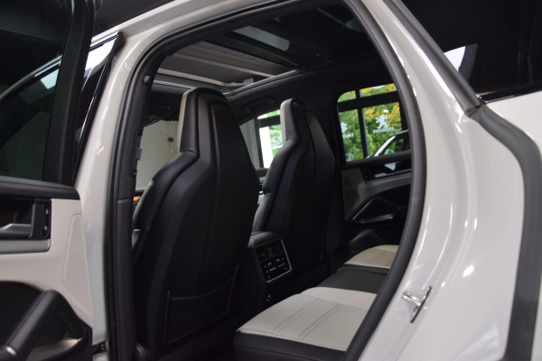Porsche Cayenne 3.0 E-Hybrid Panoramadak|Nw.Model|Bose|Org.NL|Lane-Ass|360 view| Porsche Cayenne 3.0 E-Hybrid Panoramadak|Nw.Model|Bose|Org.NL|Lane-Ass|360 view|