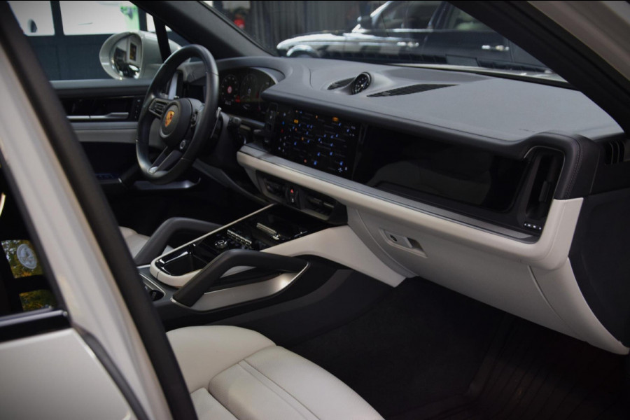 Porsche Cayenne 3.0 E-Hybrid Panoramadak|Nw.Model|Bose|Org.NL|Lane-Ass|360 view| Porsche Cayenne 3.0 E-Hybrid Panoramadak|Nw.Model|Bose|Org.NL|Lane-Ass|360 view|