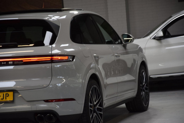 Porsche Cayenne 3.0 E-Hybrid Panoramadak|Nw.Model|Bose|Org.NL|Lane-Ass|360 view| Porsche Cayenne 3.0 E-Hybrid Panoramadak|Nw.Model|Bose|Org.NL|Lane-Ass|360 view|