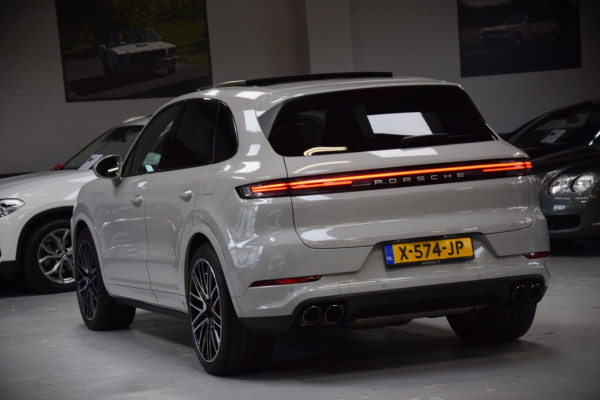 Porsche Cayenne 3.0 E-Hybrid Panoramadak|Nw.Model|Bose|Org.NL|Lane-Ass|360 view| Porsche Cayenne 3.0 E-Hybrid Panoramadak|Nw.Model|Bose|Org.NL|Lane-Ass|360 view|