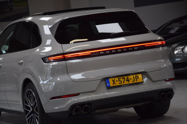 Porsche Cayenne 3.0 E-Hybrid Panoramadak|Nw.Model|Bose|Org.NL|Lane-Ass|360 view| Porsche Cayenne 3.0 E-Hybrid Panoramadak|Nw.Model|Bose|Org.NL|Lane-Ass|360 view|