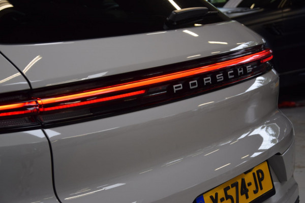 Porsche Cayenne 3.0 E-Hybrid Panoramadak|Nw.Model|Bose|Org.NL|Lane-Ass|360 view| Porsche Cayenne 3.0 E-Hybrid Panoramadak|Nw.Model|Bose|Org.NL|Lane-Ass|360 view|