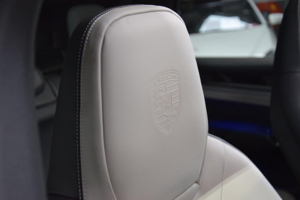 Porsche Cayenne 3.0 E-Hybrid Panoramadak|Nw.Model|Bose|Org.NL|Lane-Ass|360 view| Porsche Cayenne 3.0 E-Hybrid Panoramadak|Nw.Model|Bose|Org.NL|Lane-Ass|360 view|