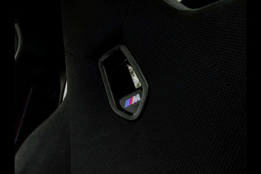 BMW 1-serie M135 xDrive M-Sport Pro - Pano - Harman Kardon - Driving Ass Plus BMW 1-serie M135 xDrive M-Sport Pro - Pano - Harman Kardon - Driving Ass Plus