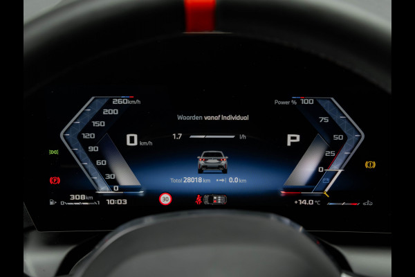 BMW 1-serie M135 xDrive M-Sport Pro - Pano - Harman Kardon - Driving Ass Plus BMW 1-serie M135 xDrive M-Sport Pro - Pano - Harman Kardon - Driving Ass Plus
