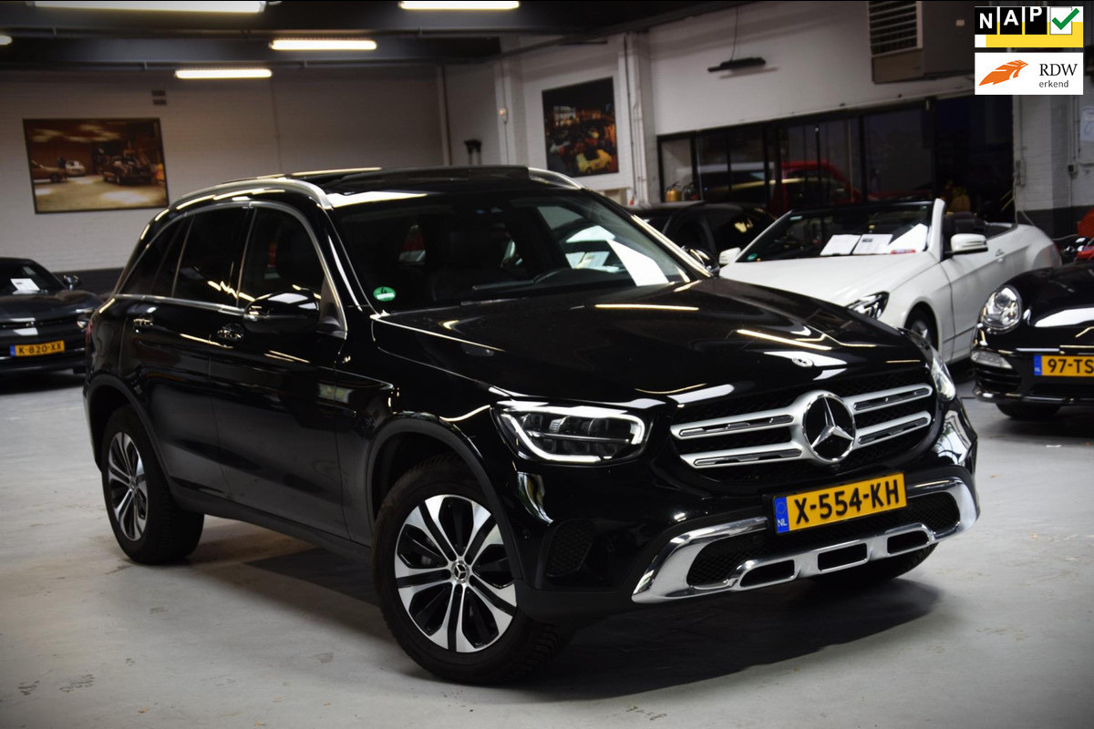 Mercedes-Benz GLC 300e 4MATIC Panoramadak|Dealer onderhouden|ACC|360 view| Mercedes-Benz GLC 300e 4MATIC Panoramadak|Dealer onderhouden|ACC|360 view|