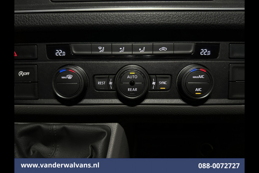 Volkswagen Crafter 2.0 TDI 141pk L3H3 L2H2 Euro6 Airco | Camera | Apple Carplay | Android Auto Parkeersensoren, Bijrijdersbank, 3000kg trekvermogen, zilver